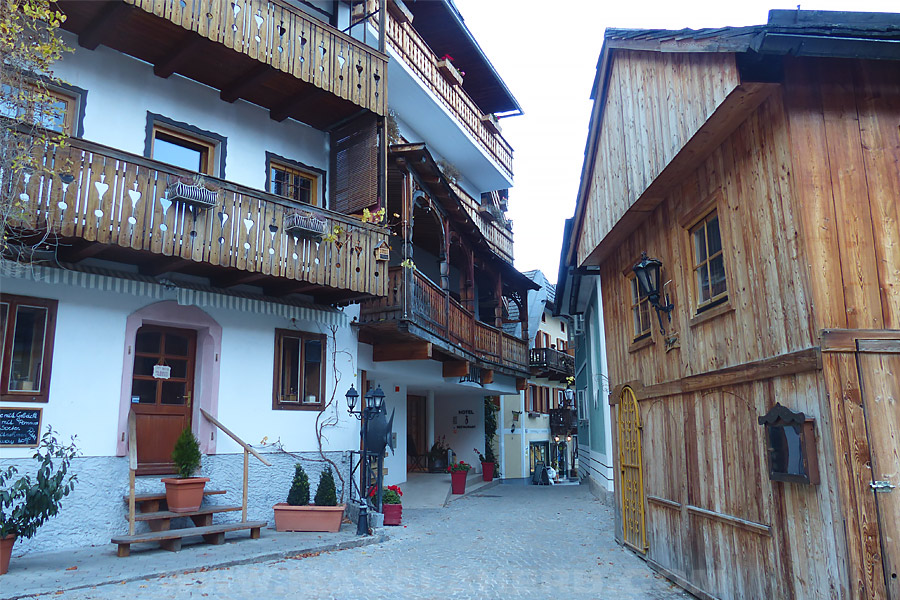 hallstatt village homes