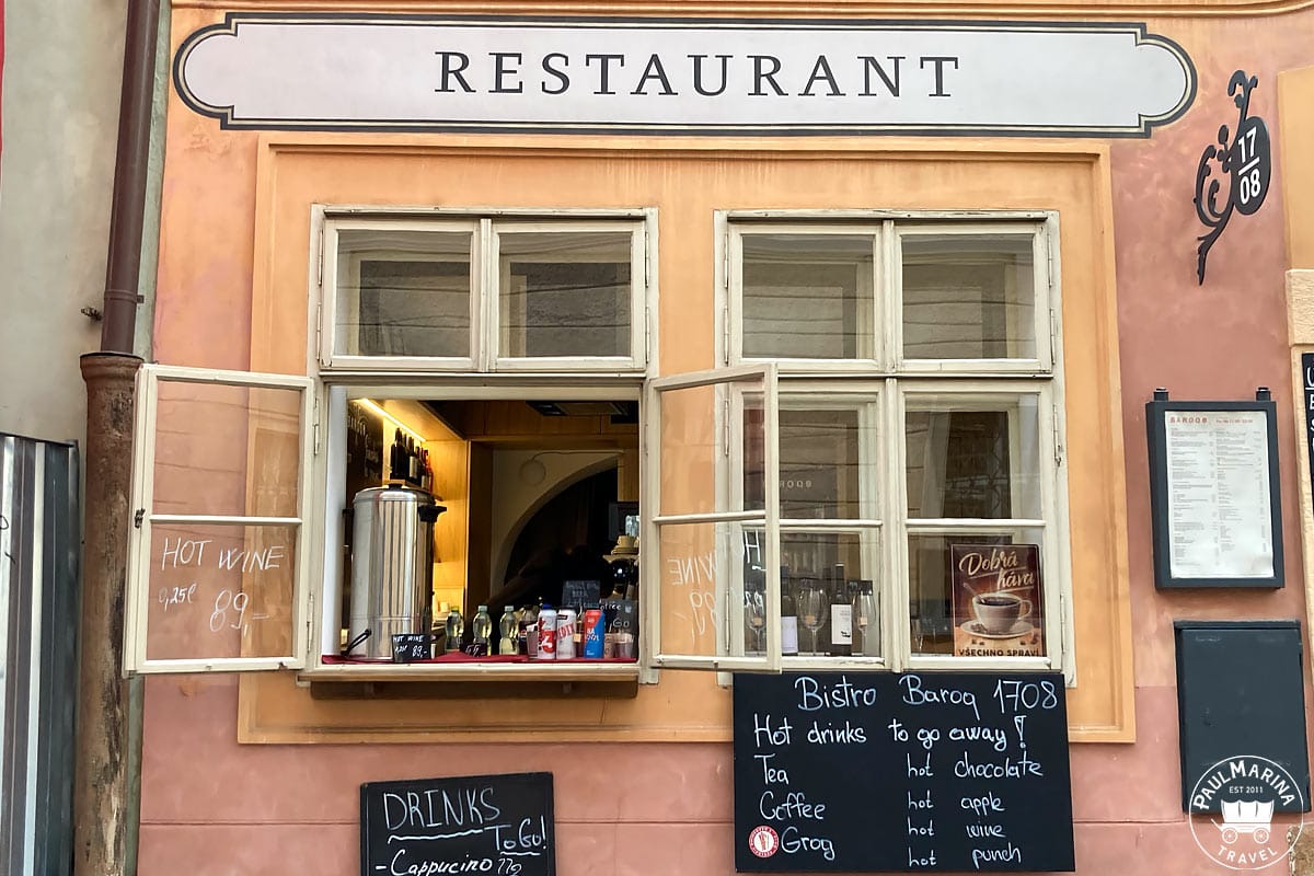 To go food place in the Tourist area