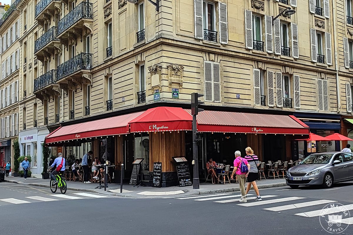 A restaurant in Paris outside the Tourist areas