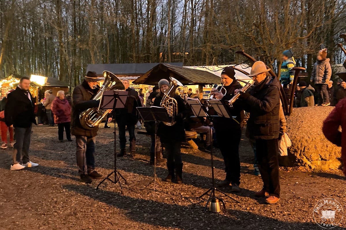 Local music playing Christma songs